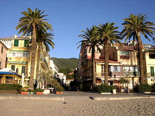 Alassio beach, photo by Martina Rathgens CC-BY